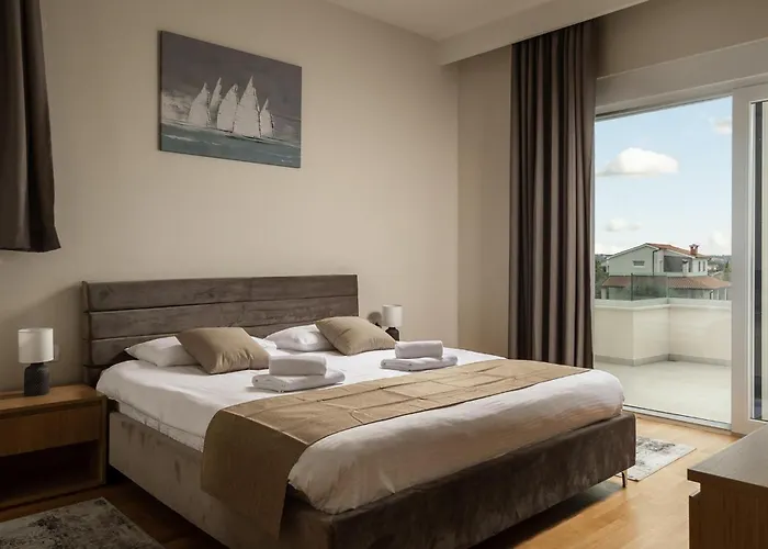 Santina * Tar-Vabriga