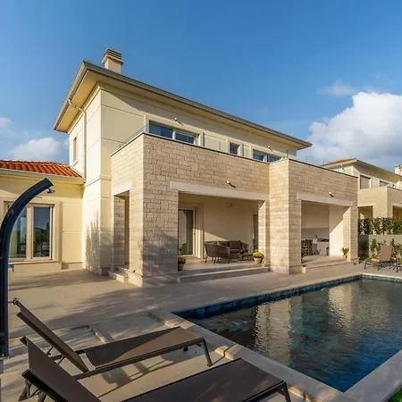 Dom wakacyjny Santina